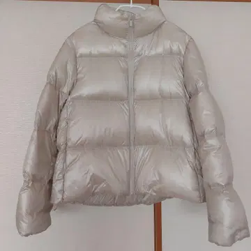 UNIQLO 울트라 라이트 다운 M 베이지