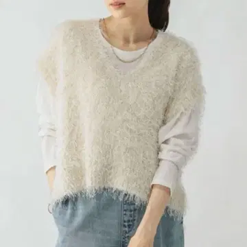 [ 새상품 미사용 ] 글로벌 워크 사라사라 샤기 베스트 아이보리