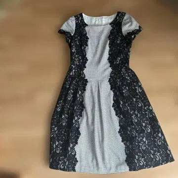 무릎 아래 원피스