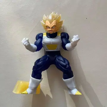 드래곤볼 베지터 피규어