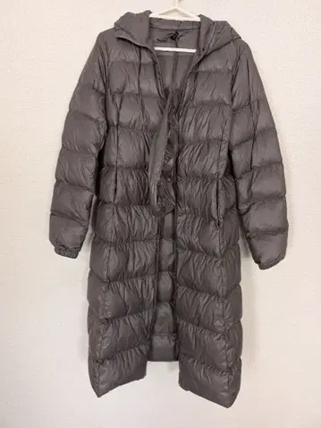 프리미엄 다운 울트라 라이트 롱 코트 S 사이즈 그레이지