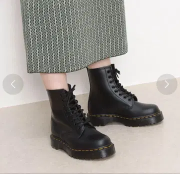 새상품급 레어 Dr.Martens 8홀 부츠 1460 BEX 통굽