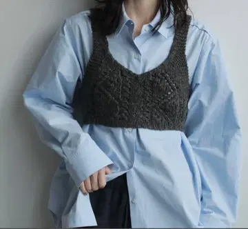 anuke 케이블 니트 뷔스티에 차콜 그레이