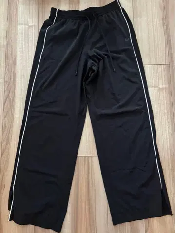 룰루레몬 블랙 스트레이트 팬츠