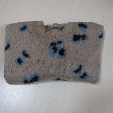 베이지 파랑 블랙 무늬 니트 스웨터