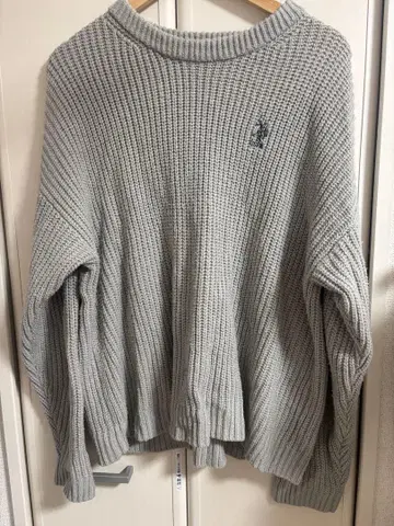 그레이 리브 오버 사이즈 스웨터