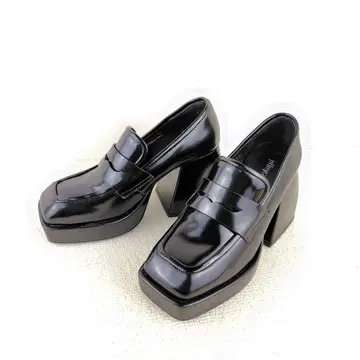 [ 미사용급 ] 제프리 캠벨 통굽 힐업 로퍼 에나멜 블랙