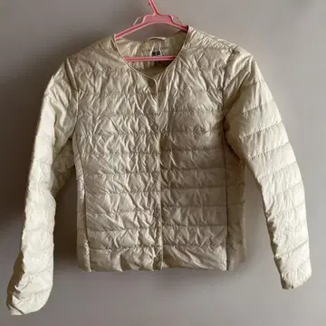 유니클로 UNIQLO 울트라 라이트 다운 S 아이보리