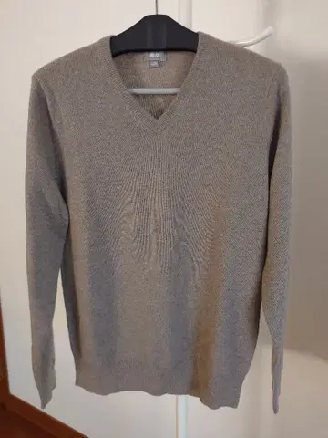 캐시미어 100% V넥 니트 스웨터 긴팔