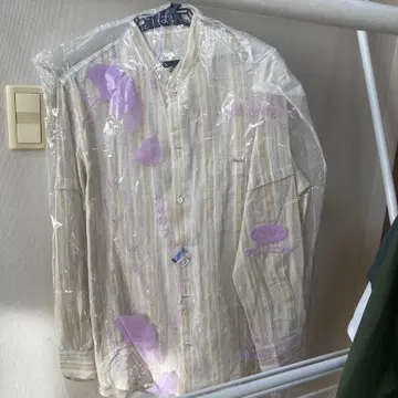 긴팔 셔츠 베이지 계열