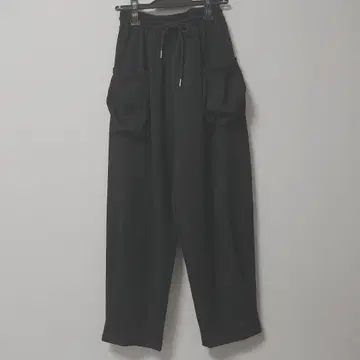 2025 이번 시즌 새상품 시안 도쿄 x 렌 콜라보 3D 팬츠 블랙 34