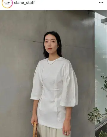 클라네 CLANE 화이트 벌룬 슬리브 5부 소매 상의 사이즈 1