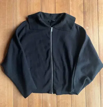 COS 블랙 니트 가디건 카라 부착