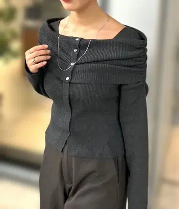 [ 미사용 ] mystic 미스틱 오프숄더 디자인 리브 니트 F 그레이