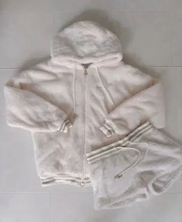 Rady 모코모코 셋업