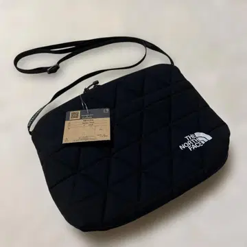 택 포함 미사용 새상품 THE NORTH FACE 블랙 사코슈 2way