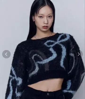 EMODA 리본 라인 숏 니트