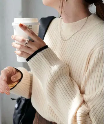 아이보리 리브 니트 M 사이즈