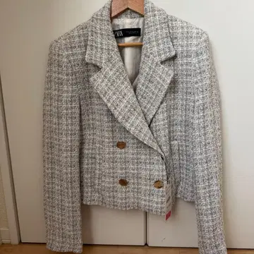 [ 택 포함 새상품 ] ZARA 골드 버튼 트위드 자켓 M