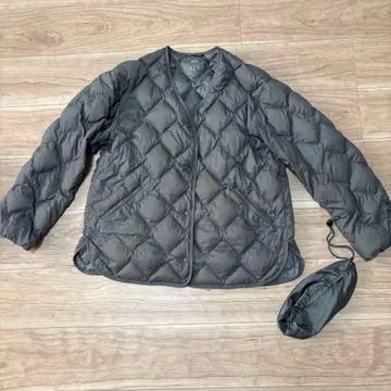 유니클로 울트라 라이트 다운 릴랙스 자켓 L 카키