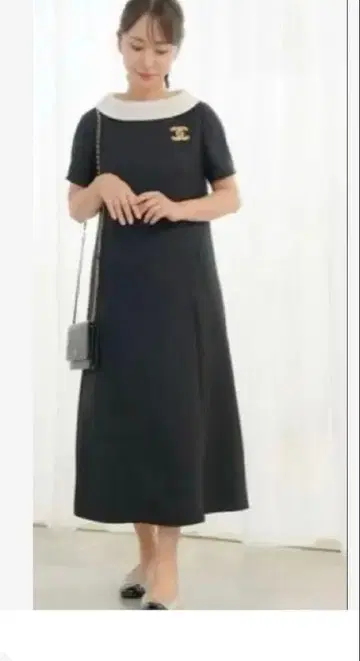 루리안 롤 칼라 원피스 블랙 M