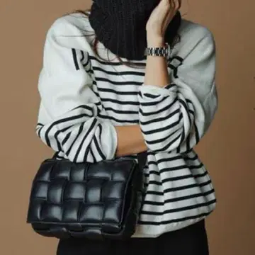 forme 코튼 캐시미어 보더 니트