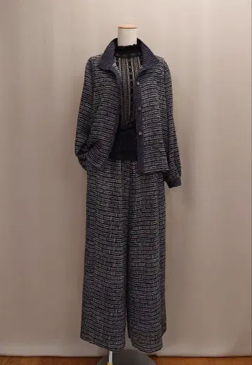 기모노 리메이크 오버 블라우스와 와이드 팬츠