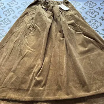 그라미치 모카 베이지 코듀로이 스커트 S 사이즈