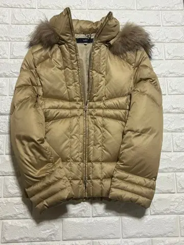 iNED 후드 부착 베이지 다운 자켓