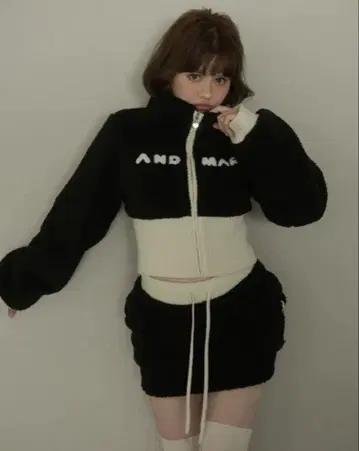 andmary Fluffy zip up jacket&skirt black