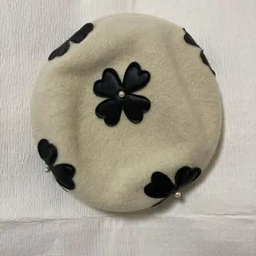 아이보리 울 베레모 플라워 장식