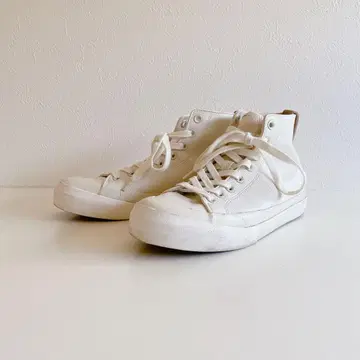 [ 이득 ] 자라 하이컷 스니커즈 41 화이트