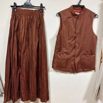 HAI SPORTING GEAR 베스트와 스커트