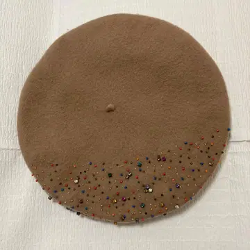 컬러풀 비즈 장식 베이지 베레모