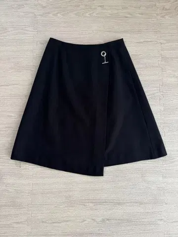 SATOKA 케이트 스커트 블랙