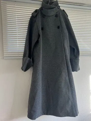 그레이 더블 브레스트 롱 코트