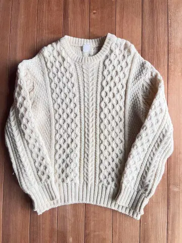 아이보리 케이블 니트 스웨터 핸드메이드