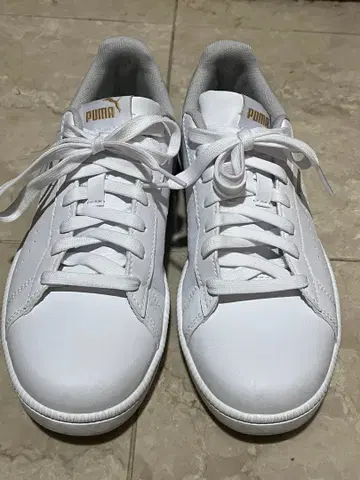 푸마 업퍼프 화이트 스니커즈 24.5