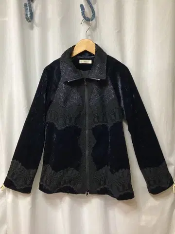 최종 가격 인하 새상품급 진카토 벨로아 x 레이스 자켓