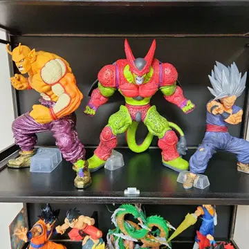 드래곤볼 피규어 컬렉션