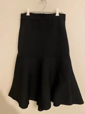 Spick and Span 블랙 머메이드 스커트 종아리 기장