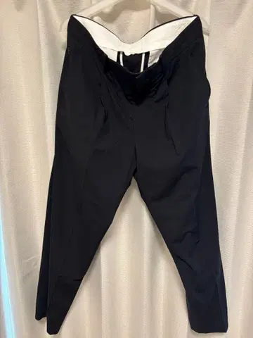 새상품급 BEAUUY&YOUTH 슬랙스