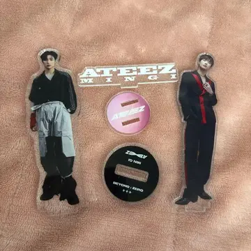 ATEEZ 민기 아크릴 스탠드 세트