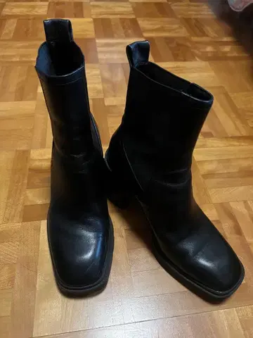 ZARA 사이드 고어 트랙 밑창 부츠 천연 가죽