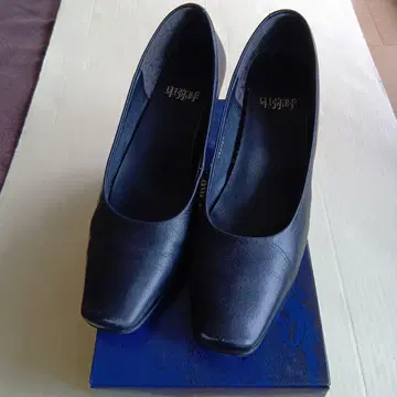 [ 새상품급 ] 히미코 펌프스 25.0cm