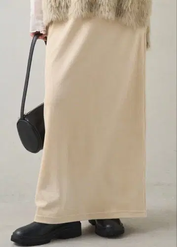 새상품 PUAL CE CIN(퓨어세신) 스트레치 코듀로이 스커트