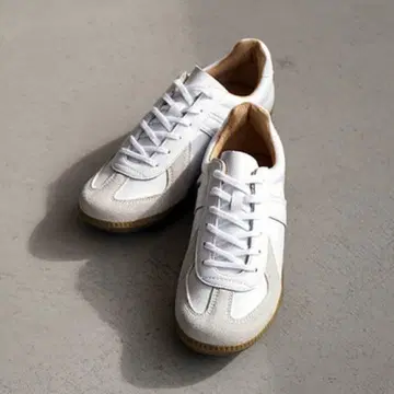 GERMAN TRAINER 스니커즈 25cm