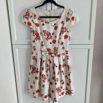 원피스 화이트 꽃무늬