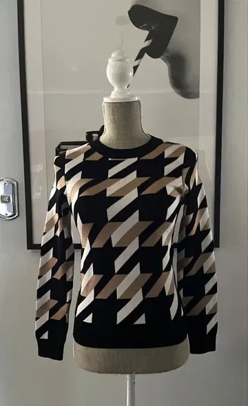 BOSS 휴고보스 니트 XS 새상품급