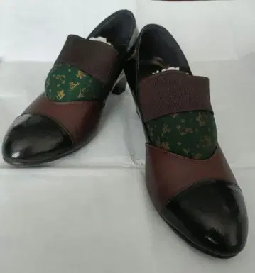 일본제 펌프스 24.5 EEE